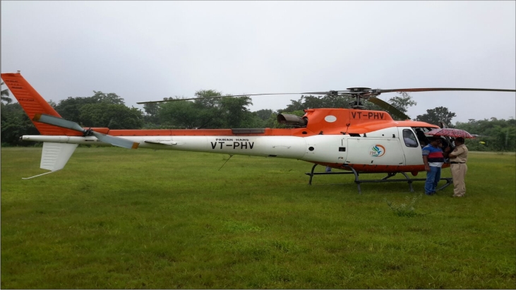 Photo of पालघर जिला के  केलवे रोड  में हेलीकाप्टर को करनी पड़ी एमरजेंसी लैंडिंग .
