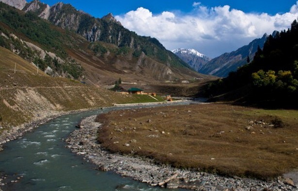 Photo of सिंधु के पानी के इस्तेमाल पर विचार-विमर्श