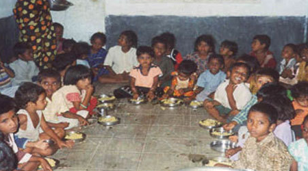 Photo of पालघर जिला में एक्सपायर पोषण आहार खिलाकर बच्चो की जिन्दगी के साथ हो रहा हैं खिलवाड़.