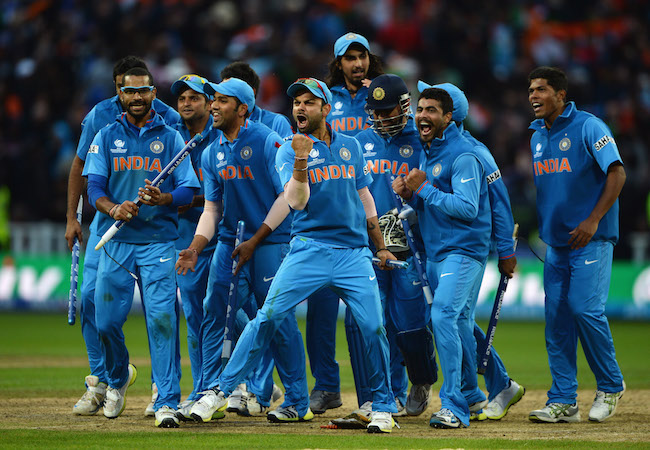 Photo of भुवनेश्वर पहुची टीम इंडिया, इंग्लैण्ड के खिलाफ मैच गुरूवार को.