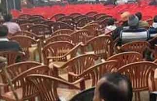 Photo of पुणे में भीड़ न होने से रद्द हुई CM की सभा .