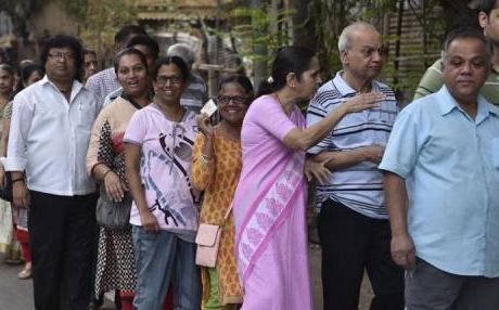 Photo of BMC चुनाव 2017 : मुंबई में मतदान का प्रतिशत धीमा, ठाणे में 10.38 प्रतिशत मतदान.