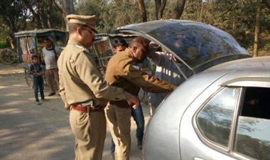 Photo of गोरखपुर : 75 वाहनों का चालान, 12 के खिलाफ 151 की कार्रवाई.