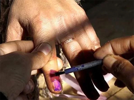 Photo of BMC चुनाव 2017 : मतदान बाद हाथ धोने पर स्याही के निशान ख़त्म !