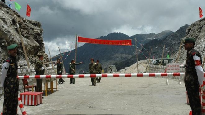 Photo of केन्द्र के दखल के बाद चीन सीमा पर बन रही सड़क निर्माण में आई तेजी