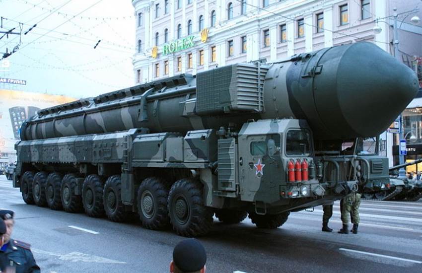 Photo of रूस परमाणु हथियार न्यूनीकरण पर वार्ता को इच्छुक