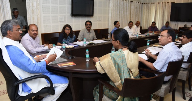 Photo of मुख्यमंत्री ने की उच्चाधिकारियों के साथ बैठक