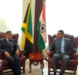 Photo of विदेश राज्यमंत्री वीके सिंह ने जमैका के प्रधानमंत्री से मुलाकात की