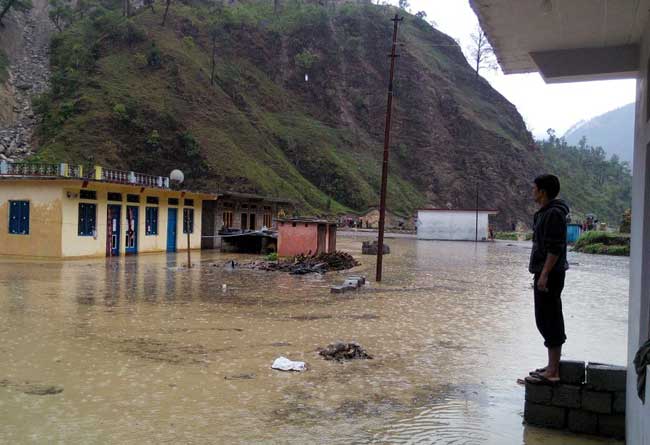 Photo of उत्तराखंड में बारिश से फसलों को नुकसान, गर्मी से मिली राहत