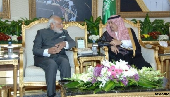 Photo of अरब सरकार ने दी राजमाफी , सऊदी अरब में फंसे 20 हजार भारतीयो की होगी घर वापसी