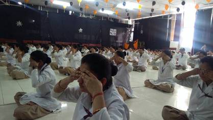 Photo of अन्तर्राष्ट्रीय योग दिवस : साईं इंस्टीट्यूट के योग शिविर में छात्रों ने जमकर दिखाया उत्साह