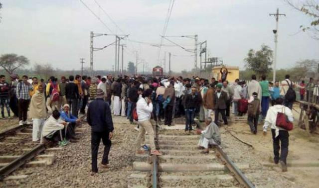 Photo of जाट आंदोलन से रेल यात्री परेशान , कई ट्रेने रद्द