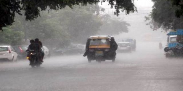 Photo of रायपुर :  राजधानी में झमाझम बारिश के आसार , कांकेर पहुंच चूका है मानसून ..