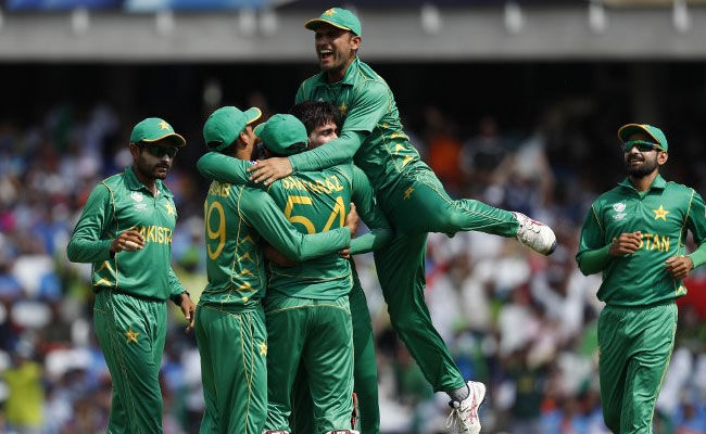 Photo of पाकिस्तान ने  भारत को 180 रन से हरा कर चैंपियंस ट्रॉफी जीता .पहली बार जीती चैंपियंस ट्रॉफी,