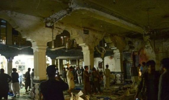 Photo of अफगानिस्तानः हेरात मस्जिद में धमाका, 30 की मौत