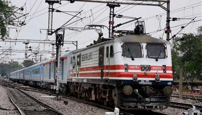Photo of हरियाणा, पंजाब और चंडीगढ़ के कई रूटों पर रेलवे ने 211 ट्रेनें रद्द कीं