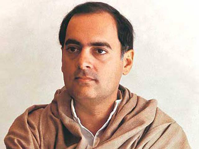 Photo of राजीव गांधी हत्याकांड: सीबीआई ने कोर्ट से कहा, अभियुक्तों को गोपनीय रिपोर्ट न सौंपी जाए