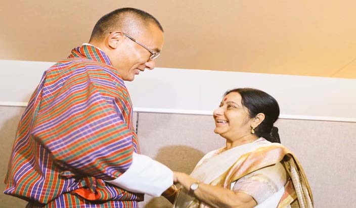 Photo of भूटान के प्रधानमंत्री से मिलीं सुषमा स्वराज