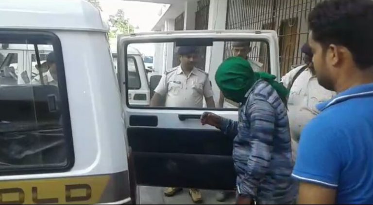 Photo of झारखंड से गिरफ्तार किया गया समस्तीपुर का कुख्यात अपराधी, जिला पुलिस कर रही है पूछताछ