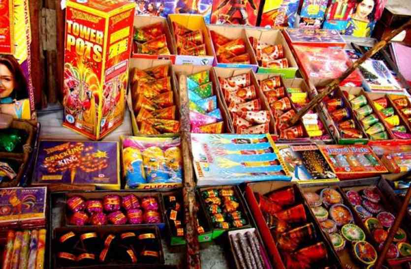 Photo of दिल्ली-एनसीआर में पटाखों की बिक्री पर बैन के लिए याचिका