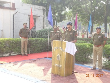 Photo of पुलिस लाइन में मनाया गया पुलिस झंडा दिवस