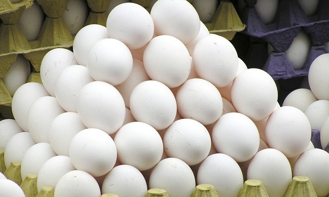 Photo of चिकन से भी महंगा हुआ अंडा , जाने क्यों बढ़ गए हैं दाम