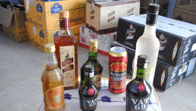 Photo of बिहार में बंद हुई शराब तो देवरिया बन गया हैं शराब तस्करी का अड्डा