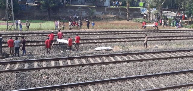 Photo of मुंबई : ट्रेन से कटकर तीन महिलाओ मौत..