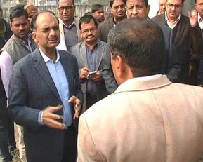 Photo of बिजली विभाग के काम से नाखुश दिखे प्रमुख सचिव, अधिकारियों को दी हिदायत