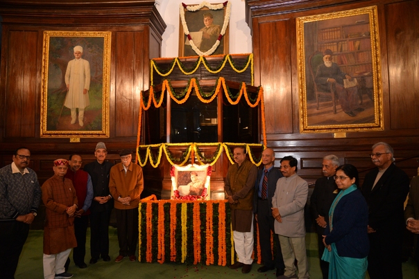 Photo of संसद भवन में नेताजी को श्रद्धासुमन अर्पित