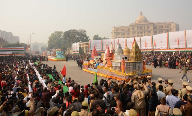 Photo of उप्र में गणतंत्र दिवस की धूम, जगह-जगह फहराया गया तिरंगा