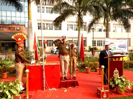 Photo of सशस्त्र सीमा बल को मिले दो राष्ट्रीय पुलिस पदक एवं 12 भारतीय पुलिस पदक