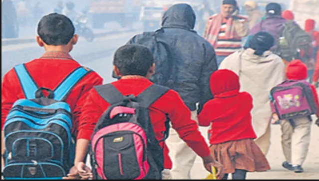 Photo of प्राथमिक स्कूल में ठंड से 45 बच्चे बीमार, प्रशासन में मचा हड़कंप