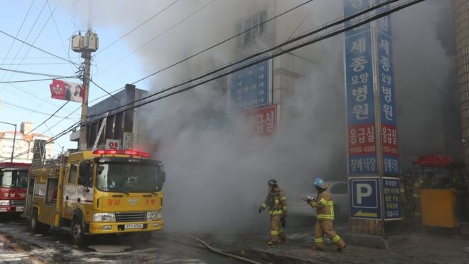 Photo of दक्षिण कोरिया के अस्पताल में लगी भीषण आग, 39 मरे, 70 घायल