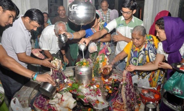 Photo of महाशिवरात्रि: शिवालयों में उमड़ा श्रद्धा का सैलाब