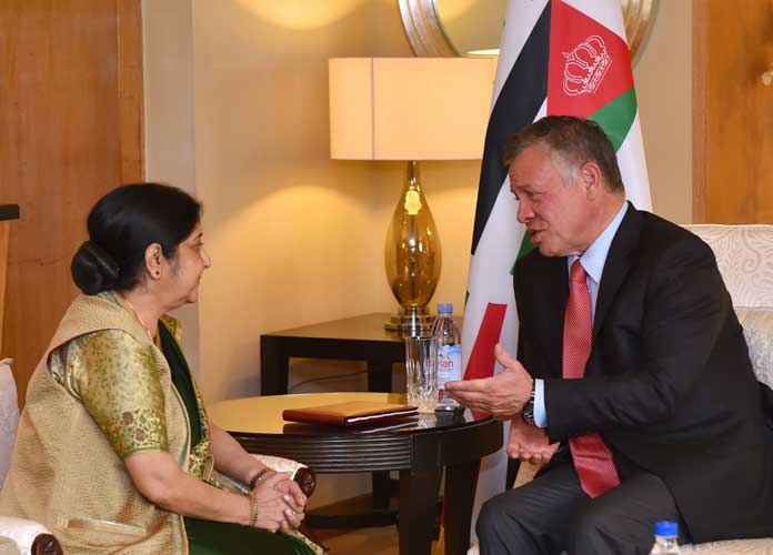 Photo of भारत आए जॉर्डन किंग, सुषमा स्वराज से हुई मुलाकात