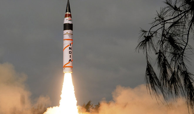 Photo of भारत ने परमाणु आयुध ले जाने में सक्षम अग्नि-1 बैलिस्टिक मिसाइल का किया सफल परीक्षण