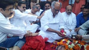 Sridevi_ashes_immersed_