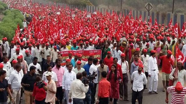 Photo of किसान महाआंदोलन : मुंबई के आजाद मैदान में जुटे 50 हजार से ज्यादा किसान , CM फडणवीस ने कहा …….