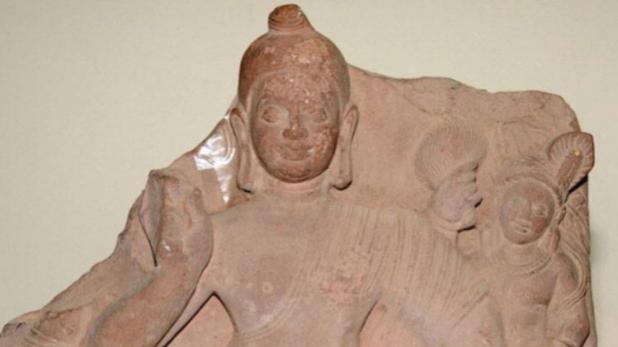 Photo of दिल्ली के एक घर से CBI ने बरामद की करोड़ों की प्राचीन मूर्तियां