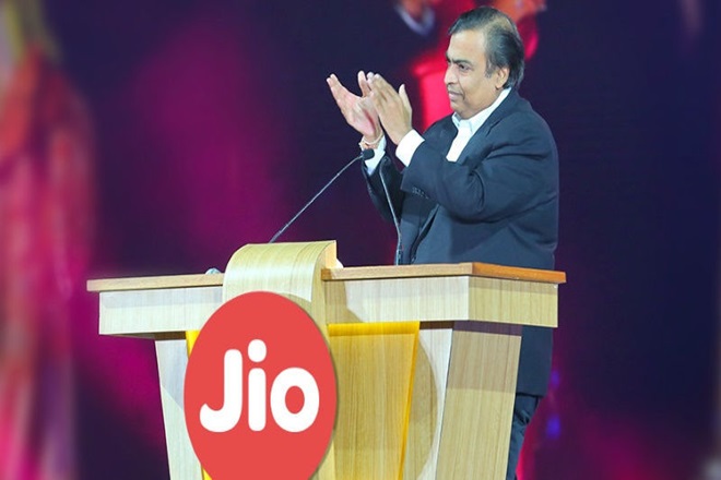 Photo of वोडाफोन को पीछे छोड़ , रिलायंस JIO बनी देश की दूसरी सबसे बड़ी टेलिकॉम कंपनी