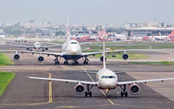Photo of दिल्ली हवाई अड्डे पर एक रनवे बंद , किराये में 86 प्रतिशत तक बढ़ोतरी