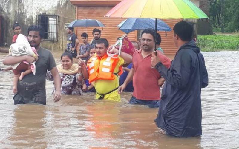 Photo of पालघर जिल्ह्यात अतिवृष्टीमुळे जनजीवन विस्कळीत