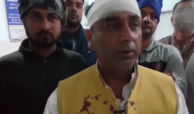 Photo of दिल्‍ली विस चुनाव : बदरपुर से बीएसपी उम्‍मीदवार नारायण दत्त शर्मा पर जानलेवा हमला