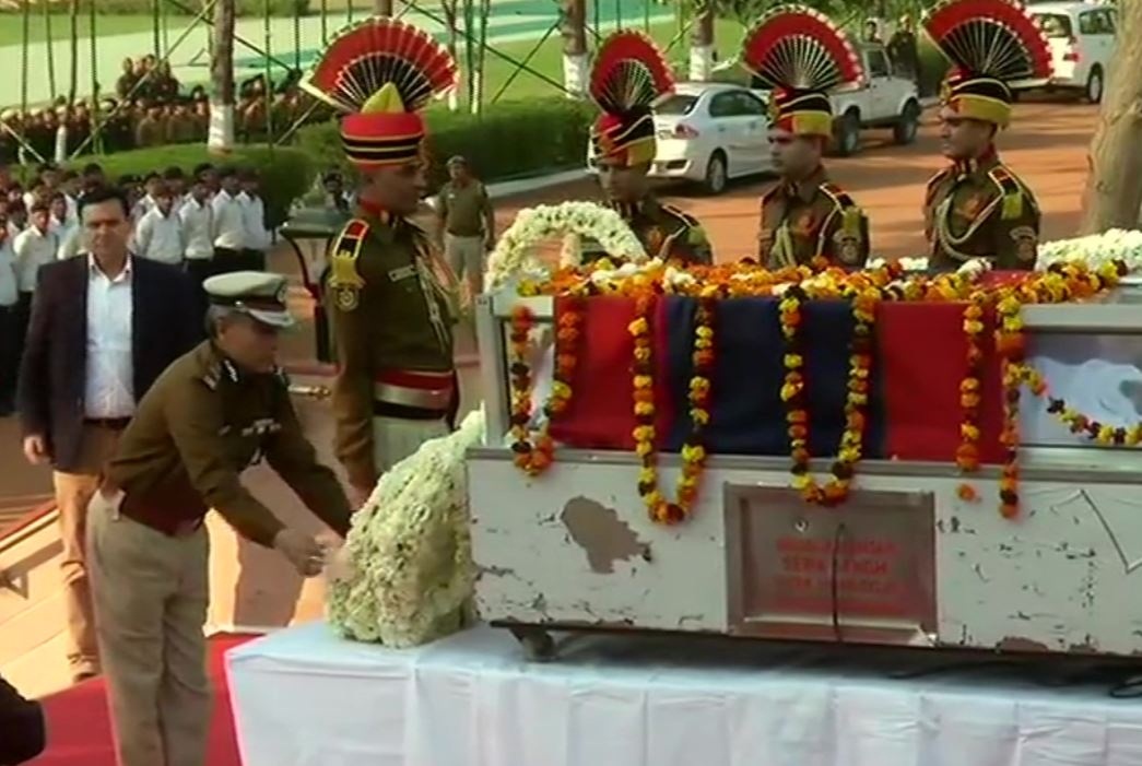 Photo of शहीद कांस्टेबल रतनलाल को दी राजकीय सम्मान के साथ आखिरी विदाई