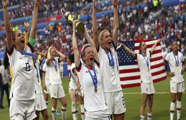 Photo of अमेरिकी महिला फुटबॉल टीम के समान वेतन के दावों को अदालत ने खारिज किया