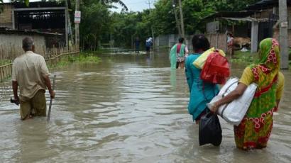 Photo of बाढ़ की गिरफ्त में बिहार, असम समेत कई राज्य