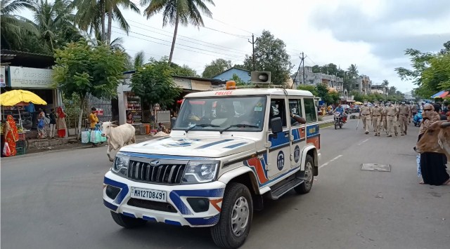 Photo of कोरोना  के तीसरी लहर का बढ़ा भय | पालघर में पुलिस ने भारी पुलिसबल के साथ निकाला फ्लैग मार्च