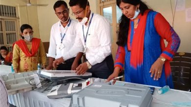 Photo of पालघर  जिला परिषद और पंचायत समिति उपचुनाव को लेकर प्रशासन सतर्क | चुनाव कर्मियों को मिली ईवीएम मशीन